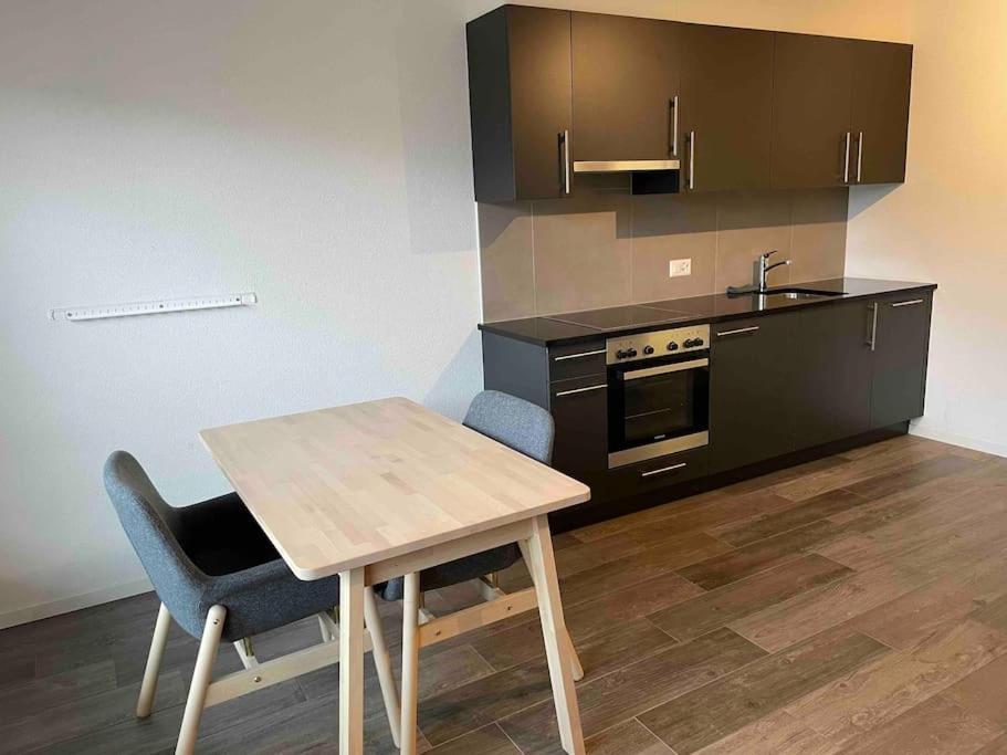 Апартаменты Proche Lausanne: Studio Bien Equipe Prilly Экстерьер фото